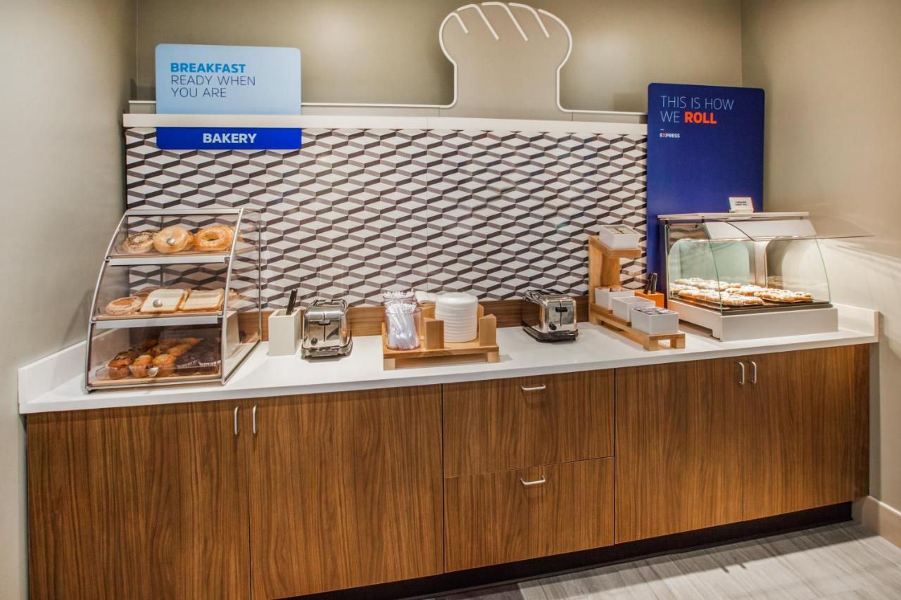 Holiday Inn Express - Houston - Galleria Area By Ihg Экстерьер фото